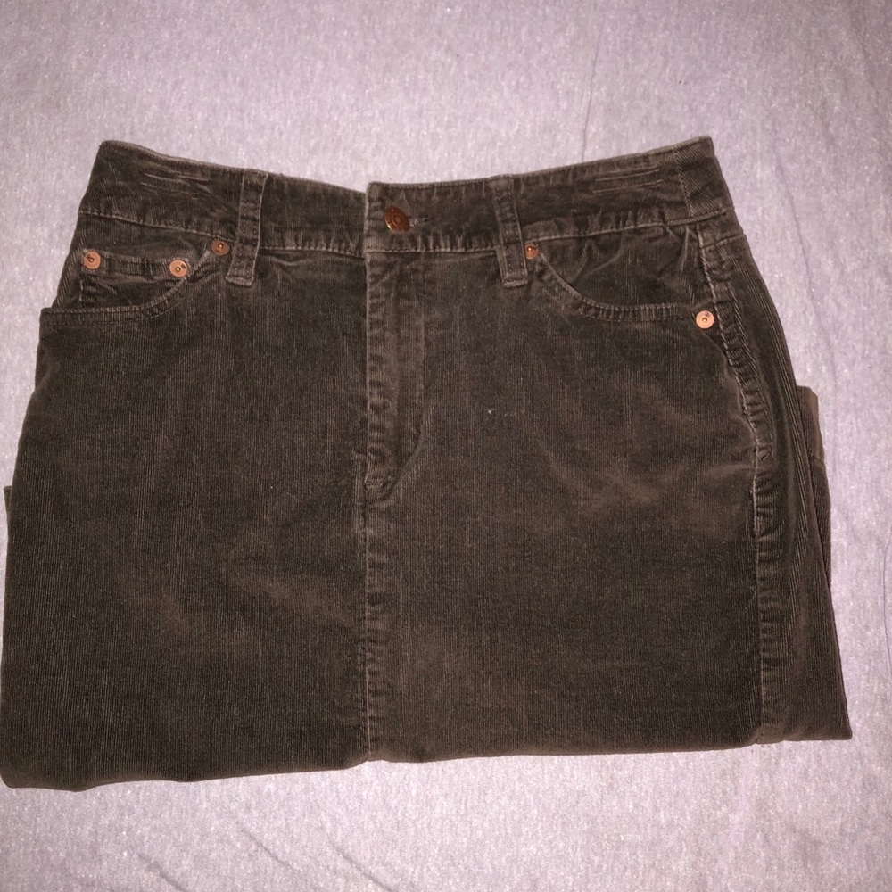 clothes - Picture 14 of 16